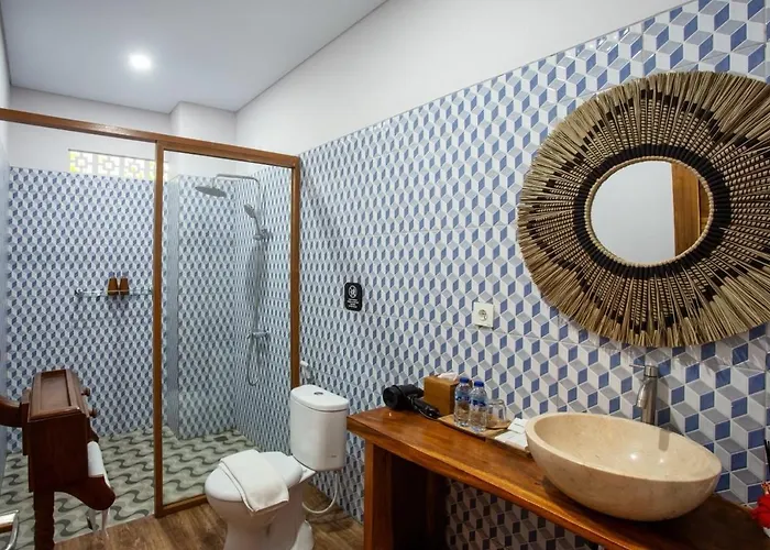 Graha Shanti House فندق *