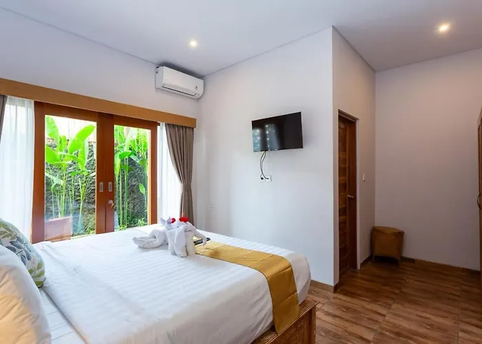 Graha Shanti House فندق *